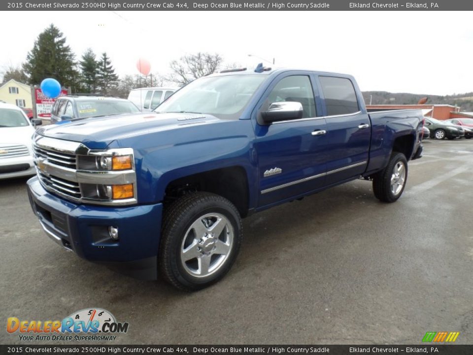 Front 3/4 View of 2015 Chevrolet Silverado 2500HD High Country Crew Cab 4x4 Photo #2