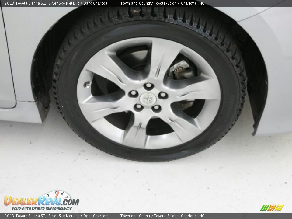 2013 Toyota Sienna SE Silver Sky Metallic / Dark Charcoal Photo #3