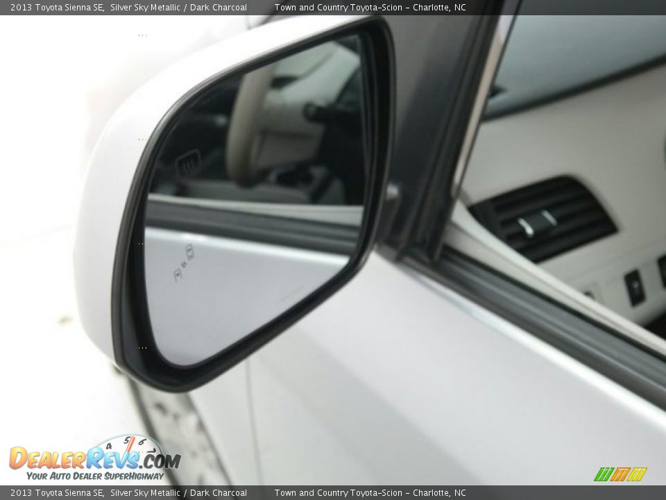 2013 Toyota Sienna SE Silver Sky Metallic / Dark Charcoal Photo #20