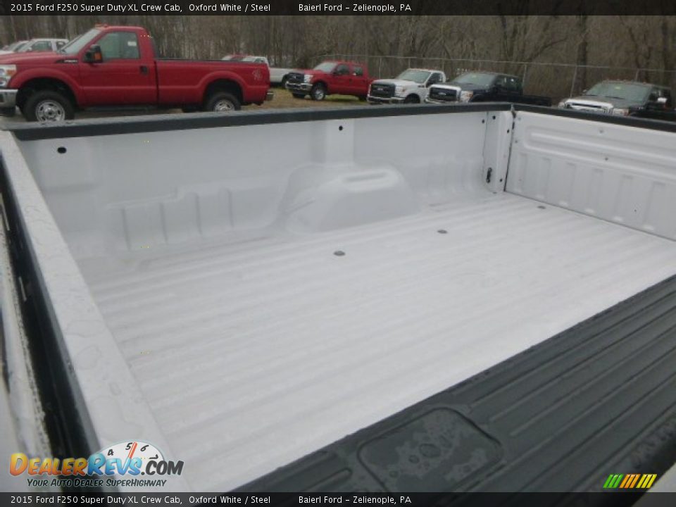 2015 Ford F250 Super Duty XL Crew Cab Oxford White / Steel Photo #2