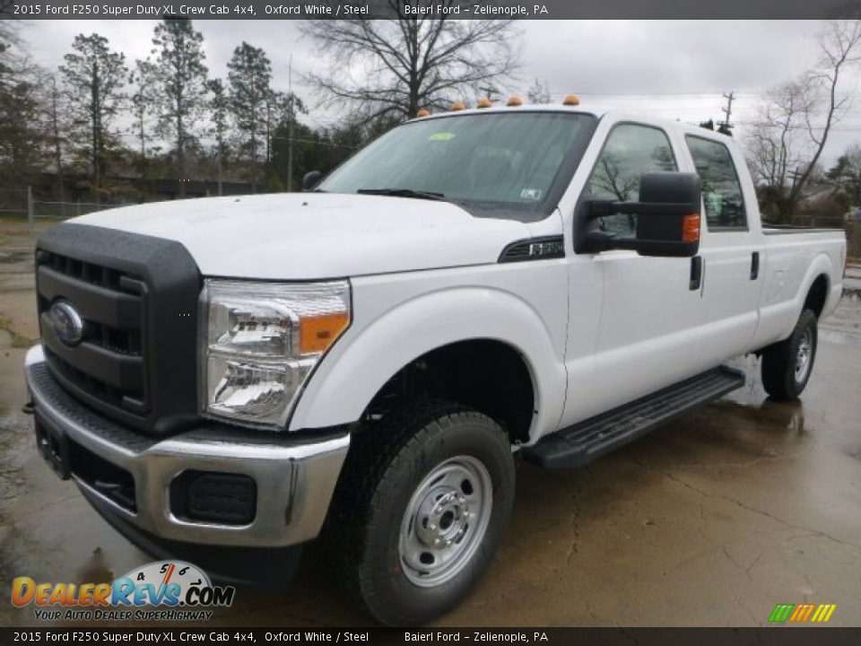 2015 Ford F250 Super Duty XL Crew Cab 4x4 Oxford White / Steel Photo #2