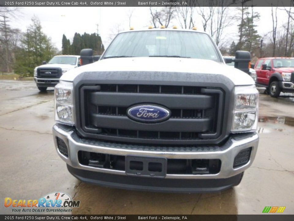 2015 Ford F250 Super Duty XL Crew Cab 4x4 Oxford White / Steel Photo #3