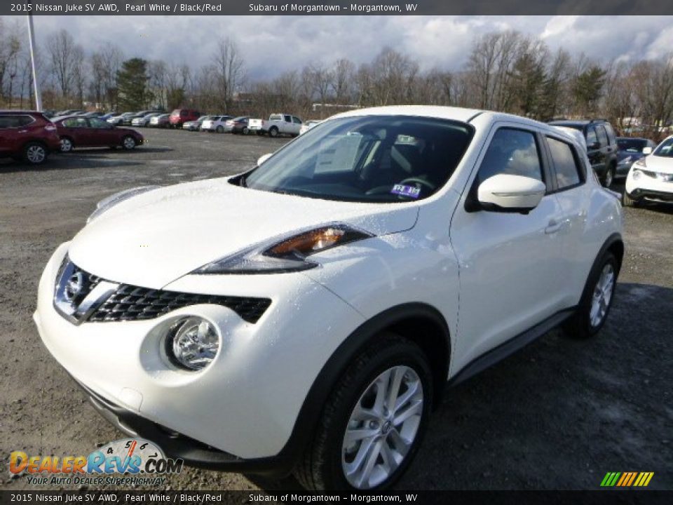 2015 Nissan Juke SV AWD Pearl White / Black/Red Photo #7
