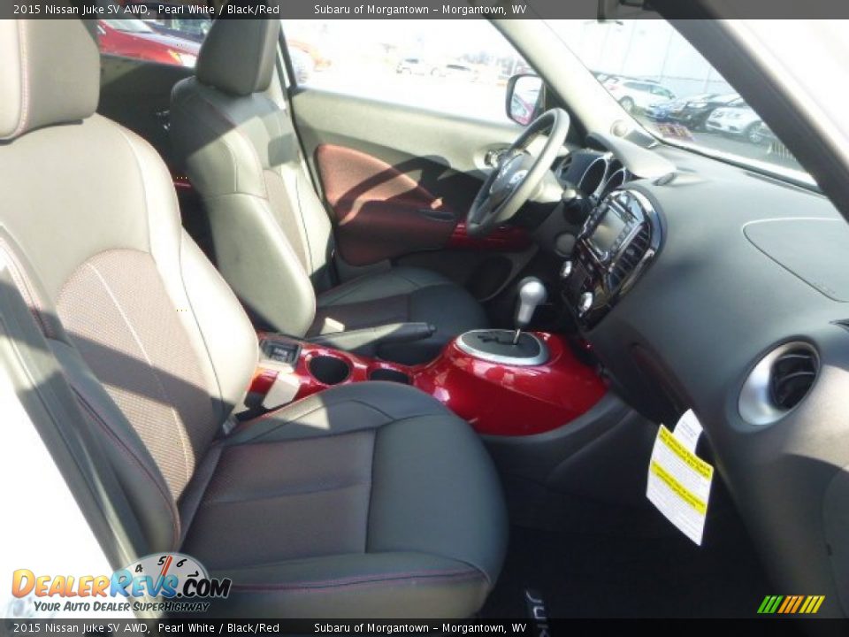 2015 Nissan Juke SV AWD Pearl White / Black/Red Photo #9