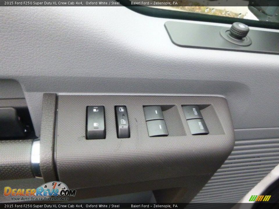 2015 Ford F250 Super Duty XL Crew Cab 4x4 Oxford White / Steel Photo #15