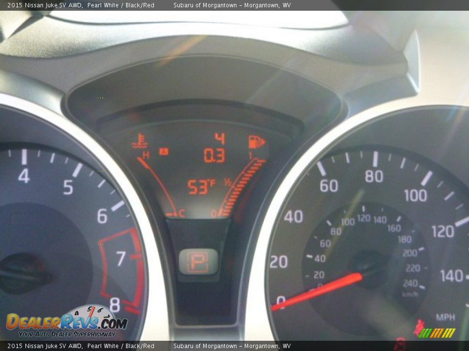 2015 Nissan Juke SV AWD Pearl White / Black/Red Photo #19