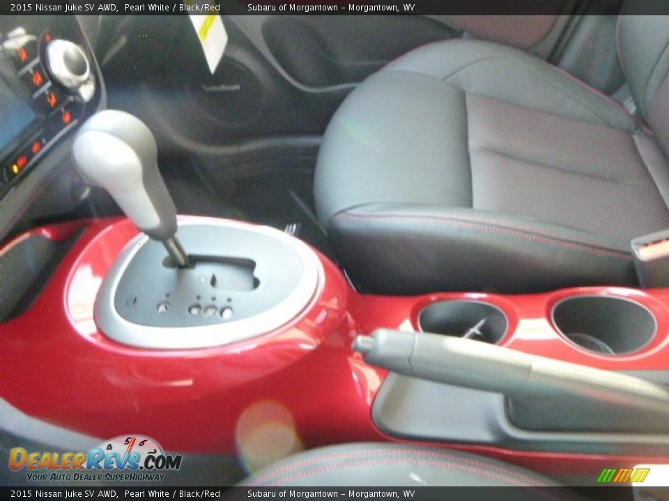 2015 Nissan Juke SV AWD Pearl White / Black/Red Photo #20