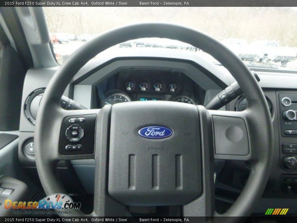 2015 Ford F250 Super Duty XL Crew Cab 4x4 Oxford White / Steel Photo #20