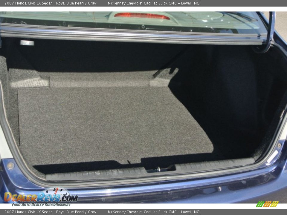 2007 Honda Civic LX Sedan Royal Blue Pearl / Gray Photo #16