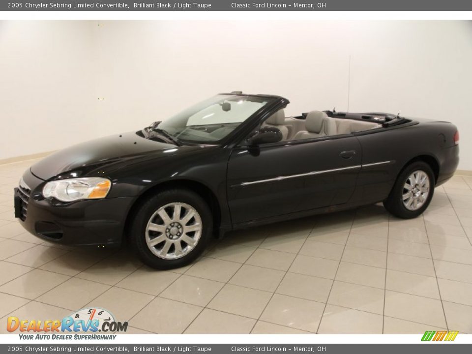 2005 Chrysler Sebring Limited Convertible Brilliant Black / Light Taupe Photo #4