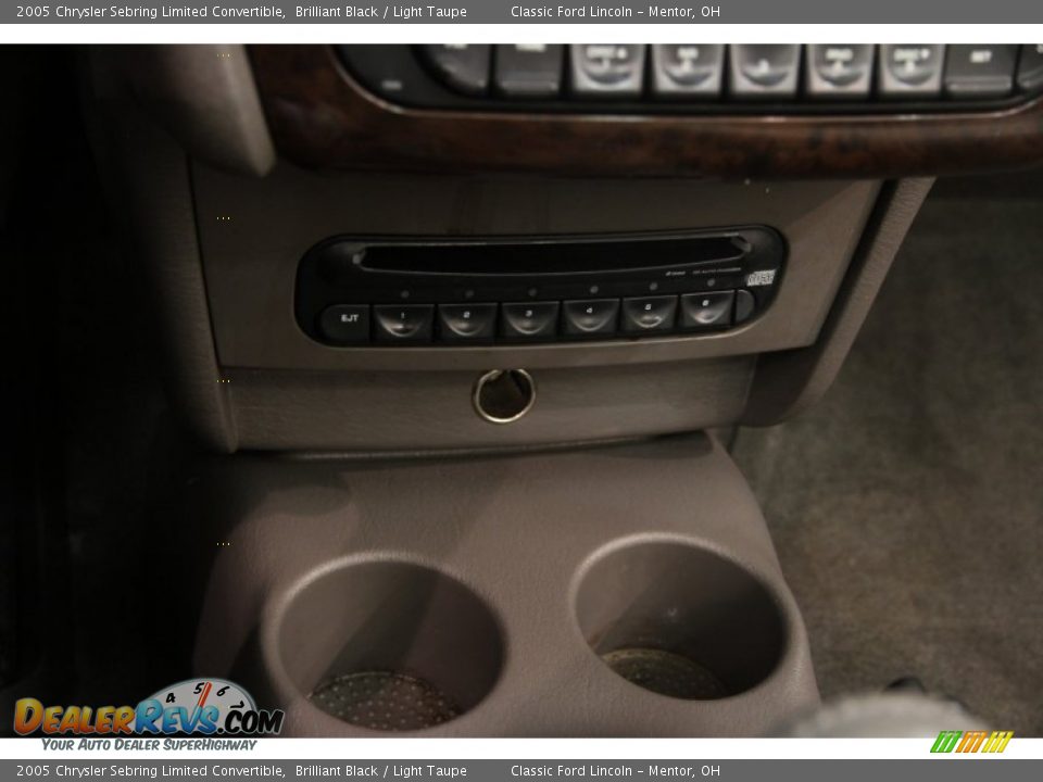 2005 Chrysler Sebring Limited Convertible Brilliant Black / Light Taupe Photo #11