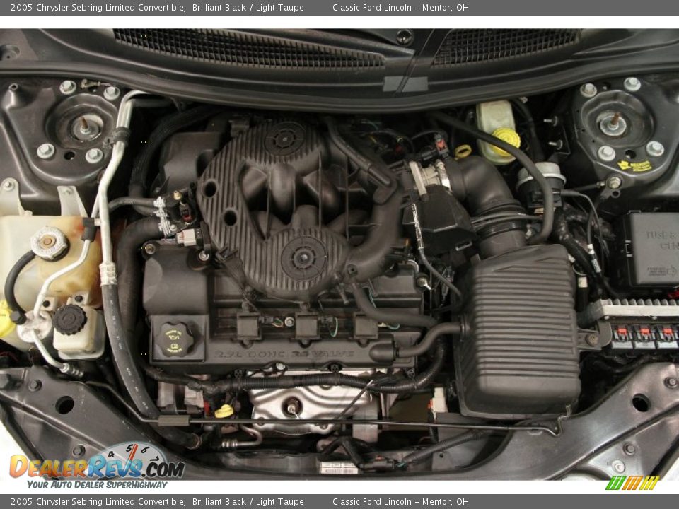 2005 Chrysler Sebring Limited Convertible Brilliant Black / Light Taupe Photo #17