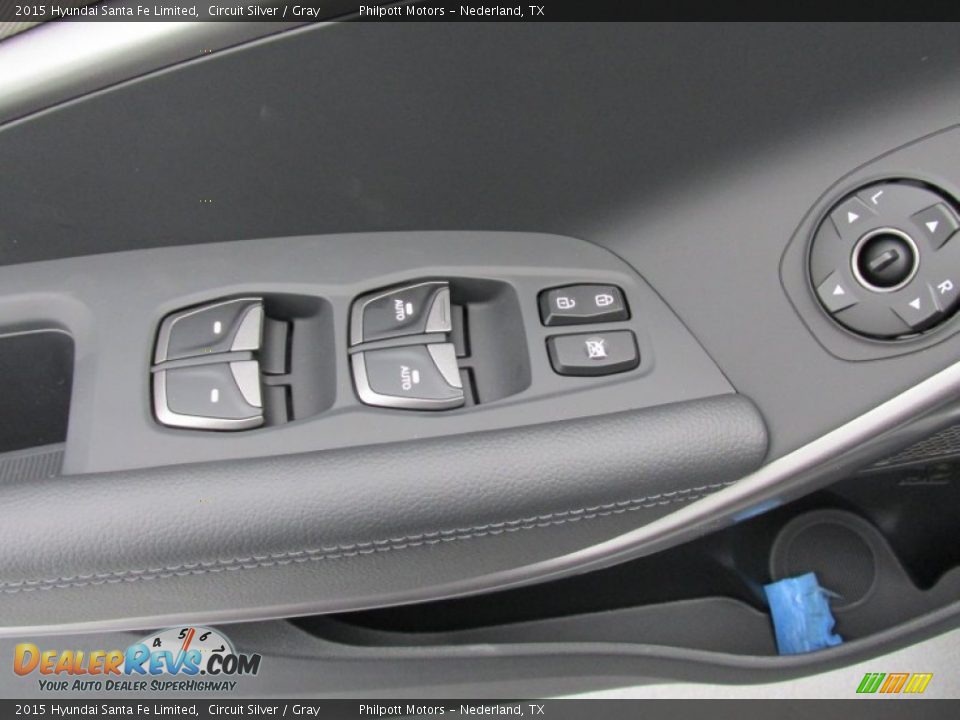 Controls of 2015 Hyundai Santa Fe Limited Photo #25