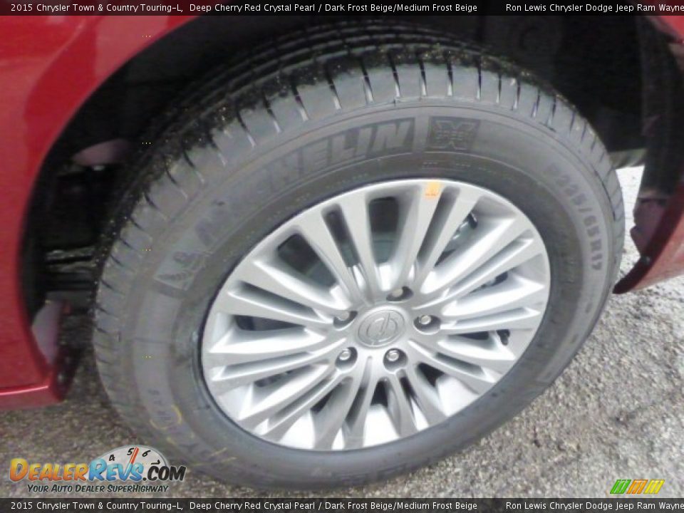 2015 Chrysler Town & Country Touring-L Deep Cherry Red Crystal Pearl / Dark Frost Beige/Medium Frost Beige Photo #9