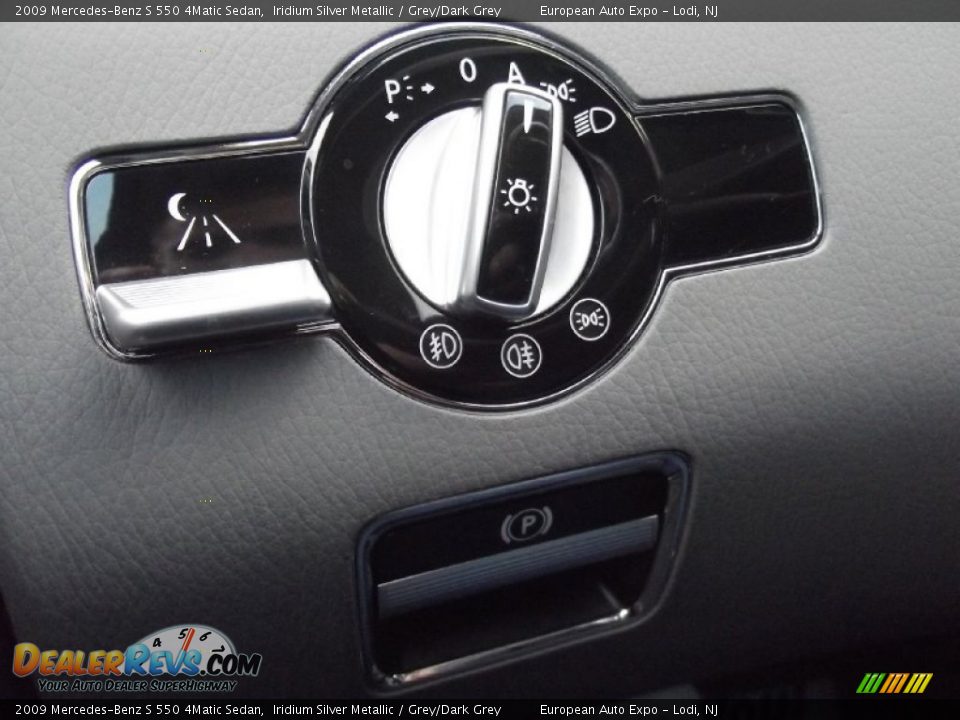 2009 Mercedes-Benz S 550 4Matic Sedan Iridium Silver Metallic / Grey/Dark Grey Photo #21