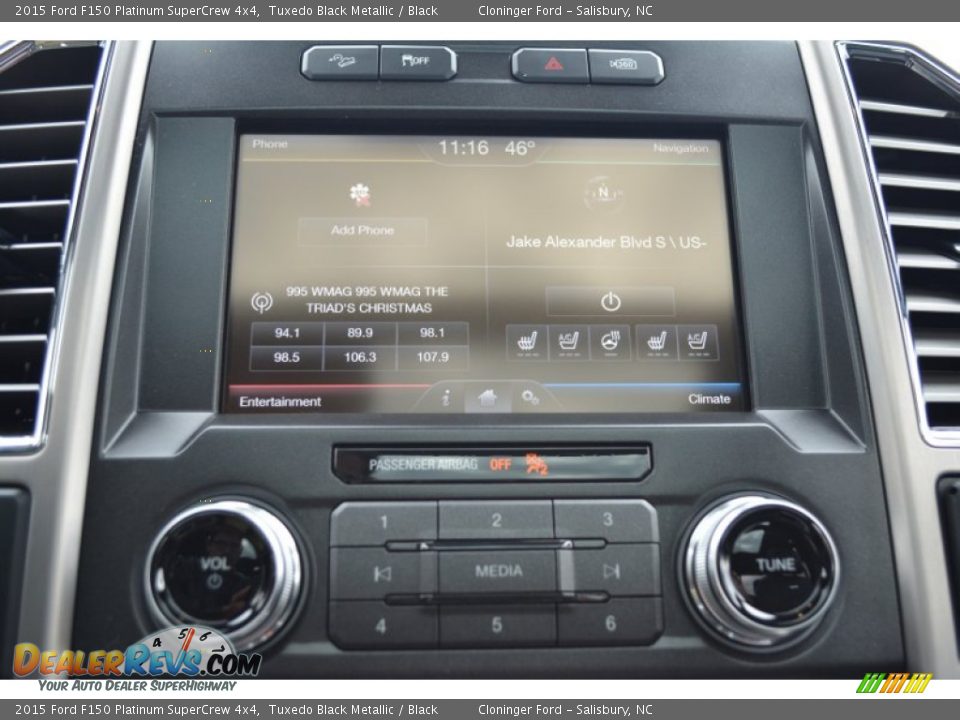 Controls of 2015 Ford F150 Platinum SuperCrew 4x4 Photo #18