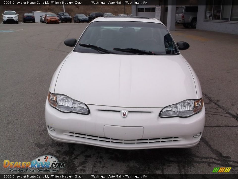 2005 Chevrolet Monte Carlo LS White / Medium Gray Photo #4