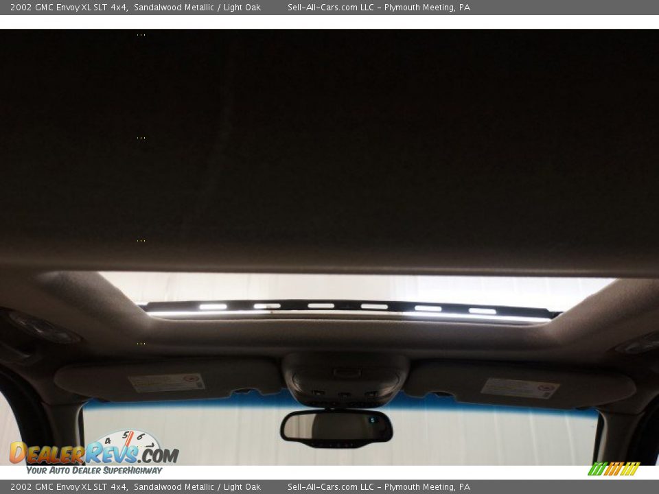 2002 GMC Envoy XL SLT 4x4 Sandalwood Metallic / Light Oak Photo #21