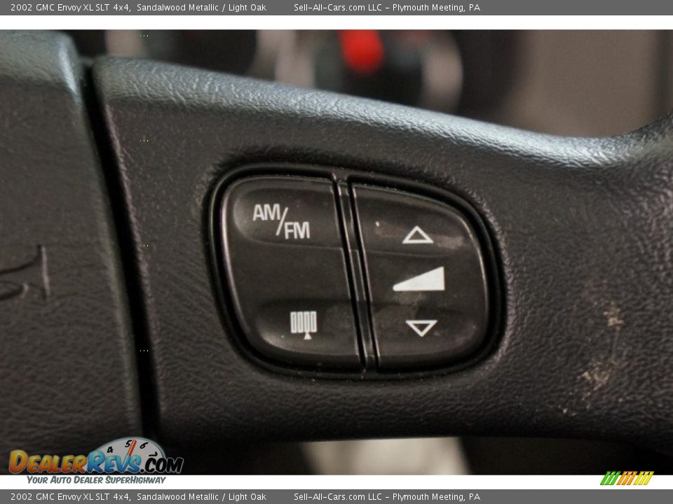 2002 GMC Envoy XL SLT 4x4 Sandalwood Metallic / Light Oak Photo #26
