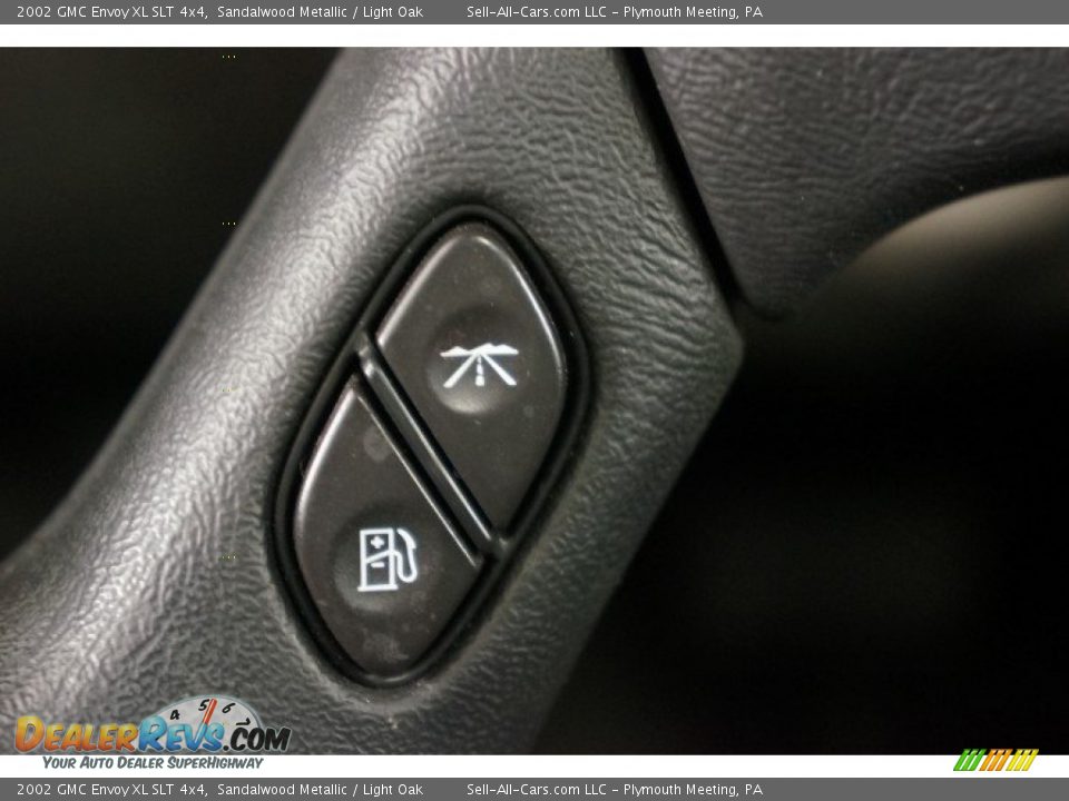 2002 GMC Envoy XL SLT 4x4 Sandalwood Metallic / Light Oak Photo #27