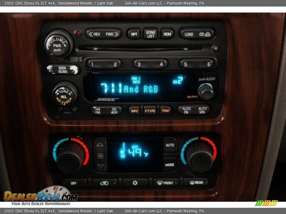 2002 GMC Envoy XL SLT 4x4 Sandalwood Metallic / Light Oak Photo #33