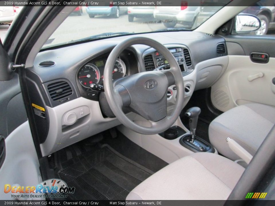 2009 Hyundai Accent GLS 4 Door Charcoal Gray / Gray Photo #10