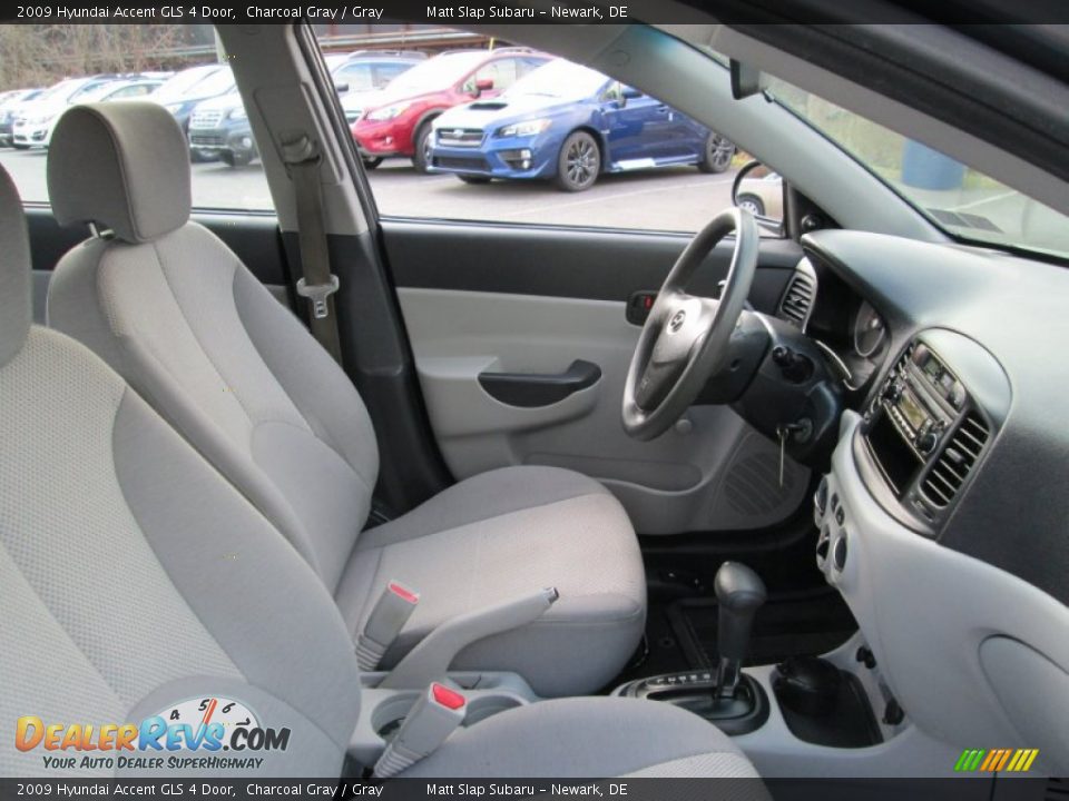 2009 Hyundai Accent GLS 4 Door Charcoal Gray / Gray Photo #14