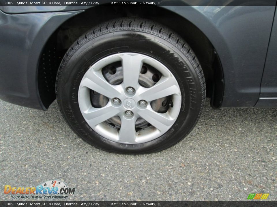 2009 Hyundai Accent GLS 4 Door Charcoal Gray / Gray Photo #20