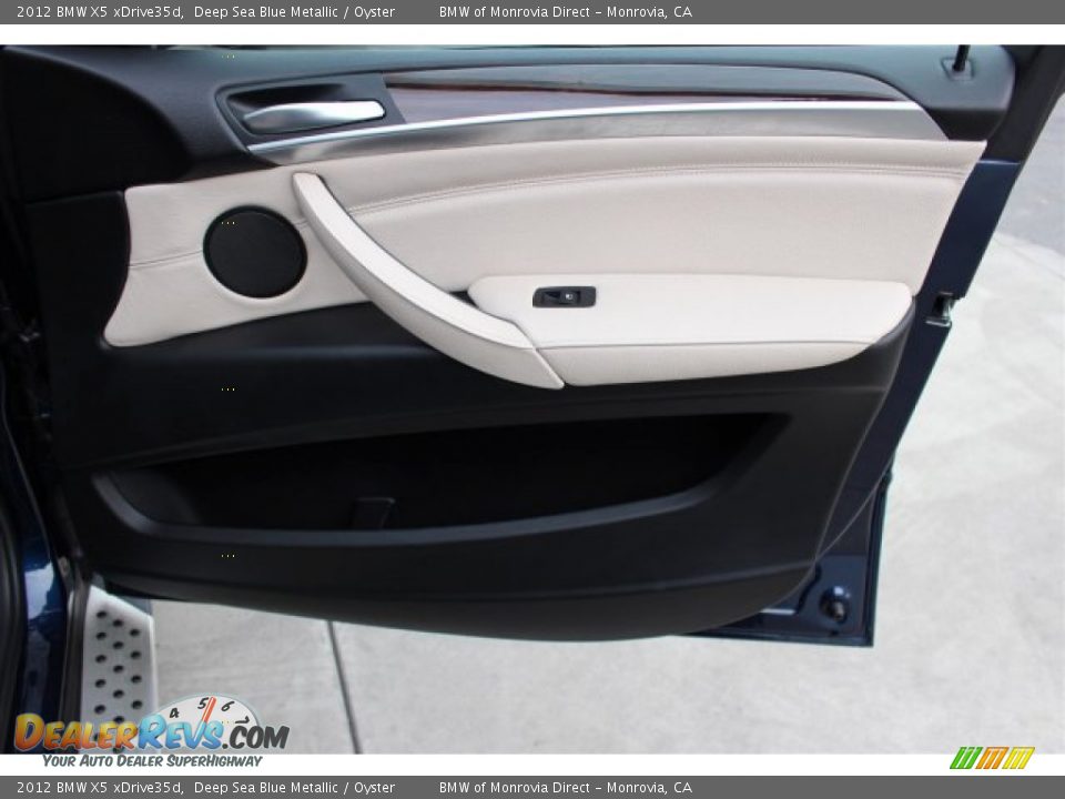 2012 BMW X5 xDrive35d Deep Sea Blue Metallic / Oyster Photo #16
