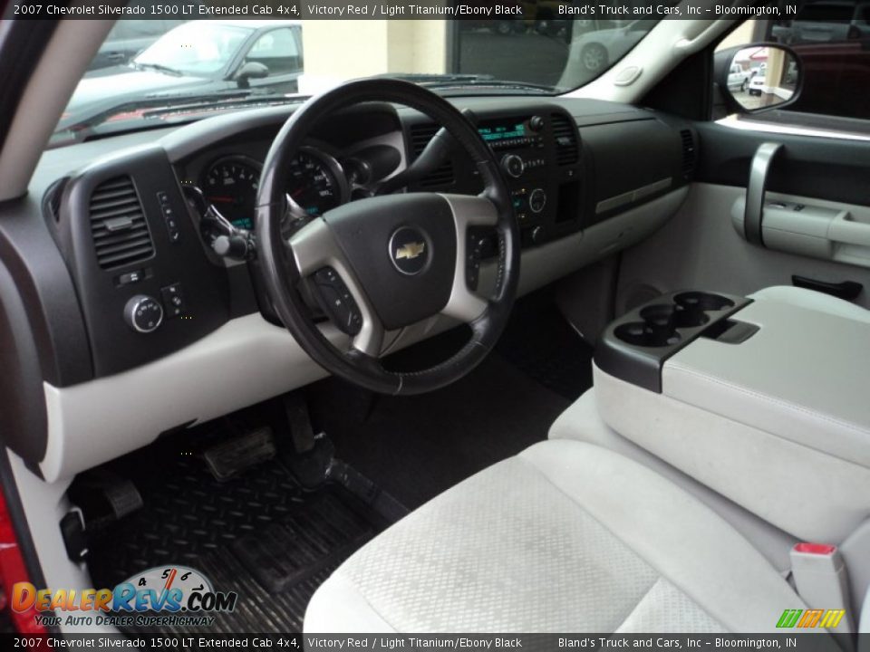 2007 Chevrolet Silverado 1500 LT Extended Cab 4x4 Victory Red / Light Titanium/Ebony Black Photo #22
