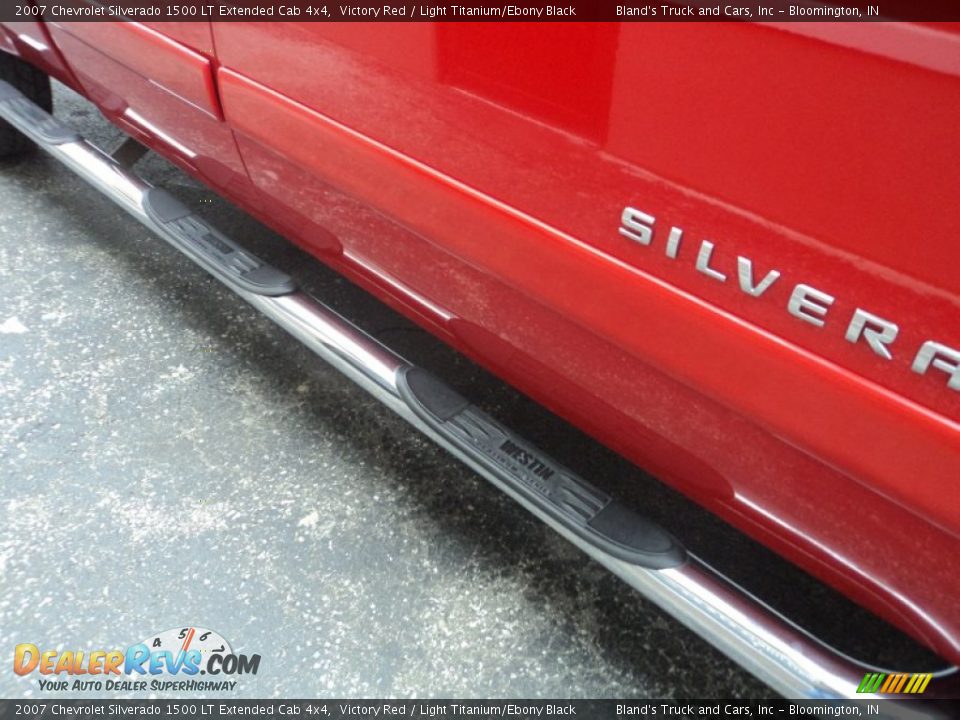 2007 Chevrolet Silverado 1500 LT Extended Cab 4x4 Victory Red / Light Titanium/Ebony Black Photo #24