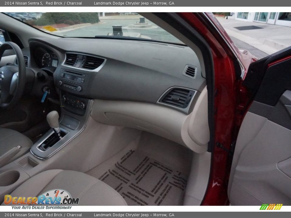 2014 Nissan Sentra S Red Brick / Charcoal Photo #22
