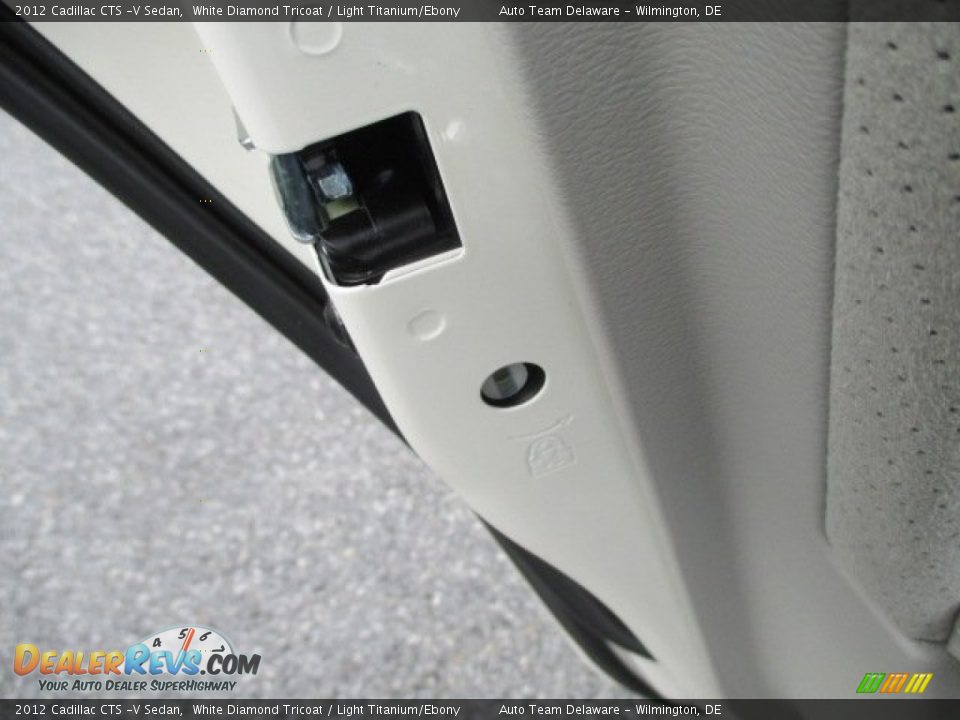 2012 Cadillac CTS -V Sedan White Diamond Tricoat / Light Titanium/Ebony Photo #25