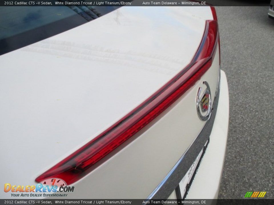 2012 Cadillac CTS -V Sedan White Diamond Tricoat / Light Titanium/Ebony Photo #31