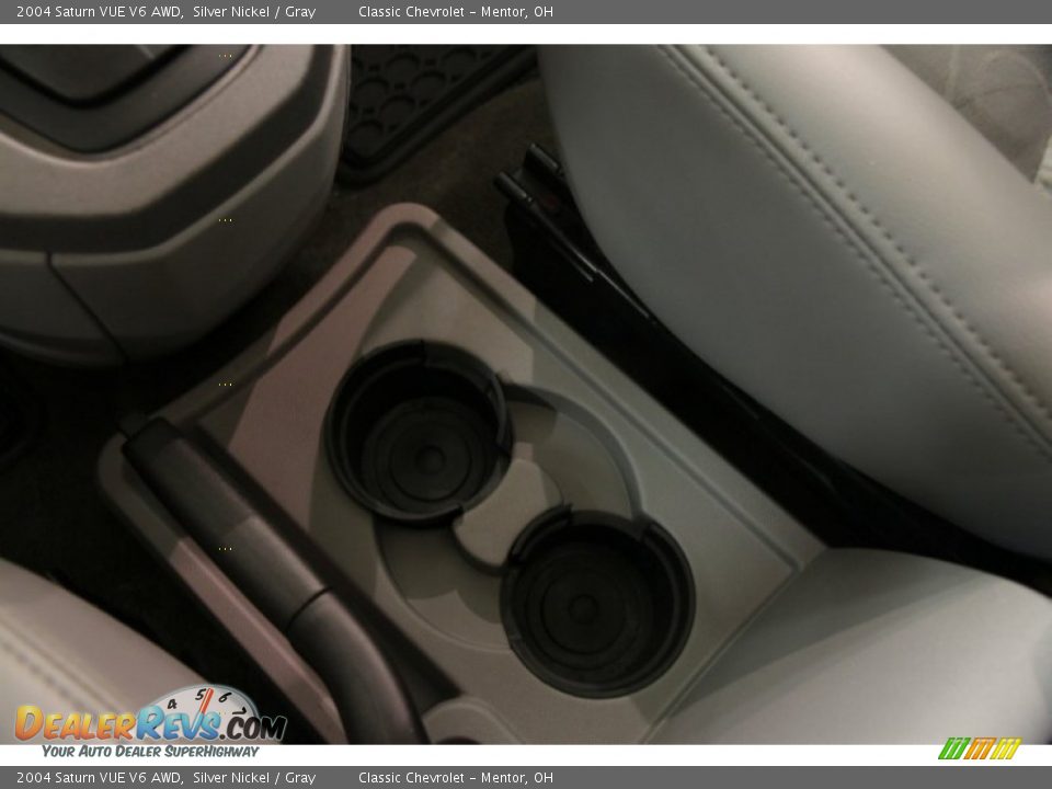 2004 Saturn VUE V6 AWD Silver Nickel / Gray Photo #9