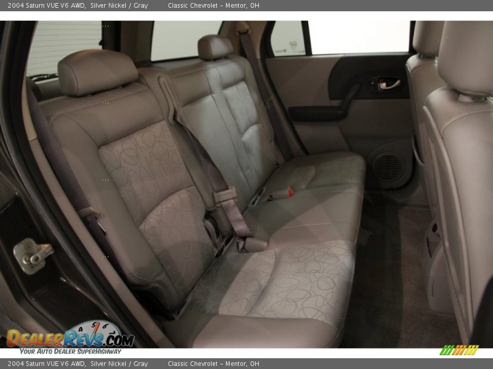 2004 Saturn VUE V6 AWD Silver Nickel / Gray Photo #11