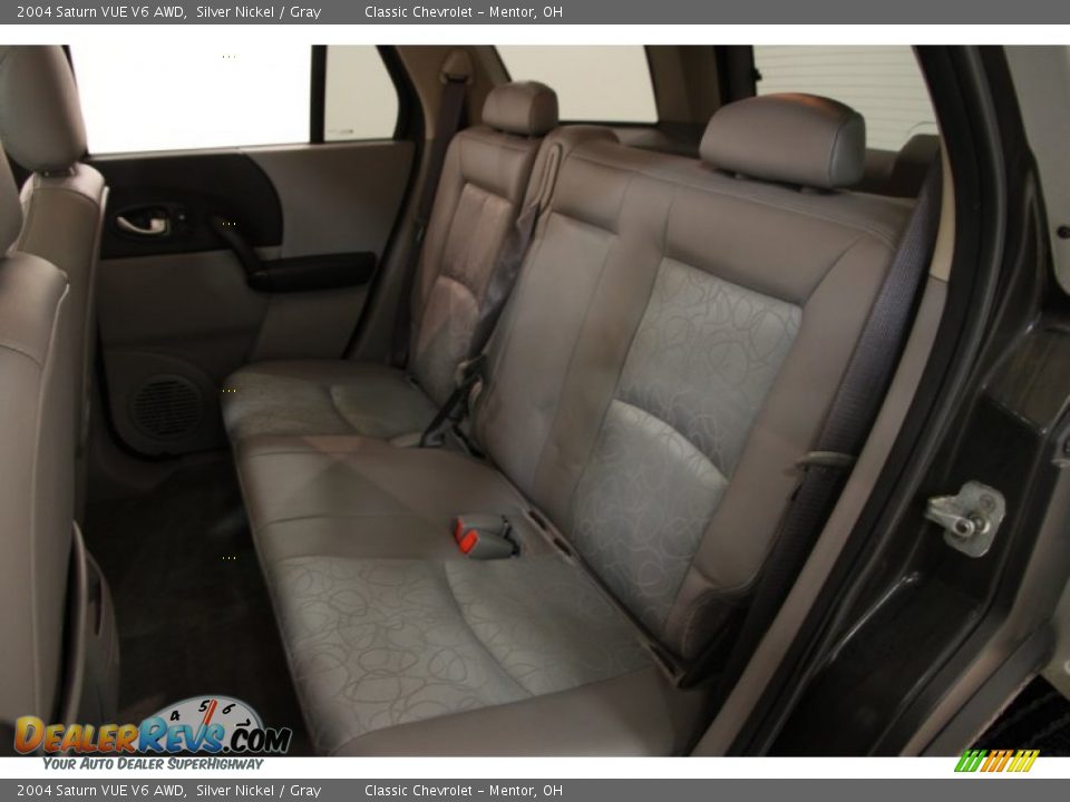 2004 Saturn VUE V6 AWD Silver Nickel / Gray Photo #12