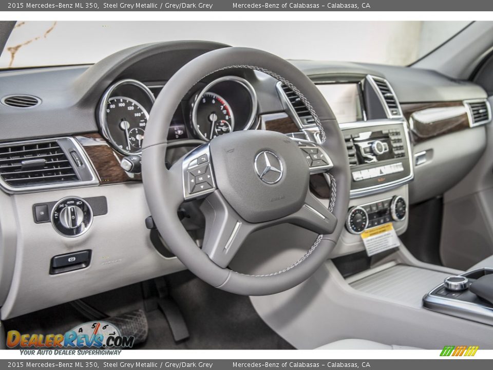 Dashboard of 2015 Mercedes-Benz ML 350 Photo #5