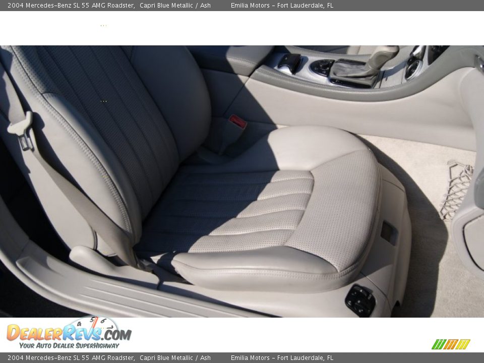 Front Seat of 2004 Mercedes-Benz SL 55 AMG Roadster Photo #47