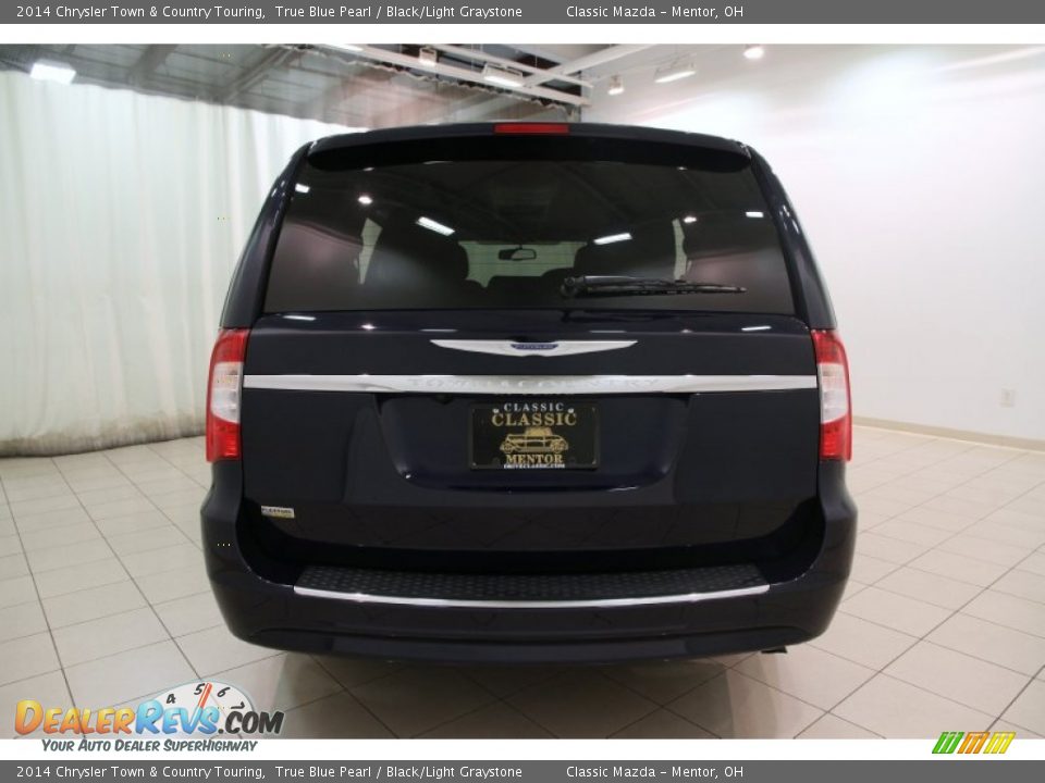 2014 Chrysler Town & Country Touring True Blue Pearl / Black/Light Graystone Photo #17