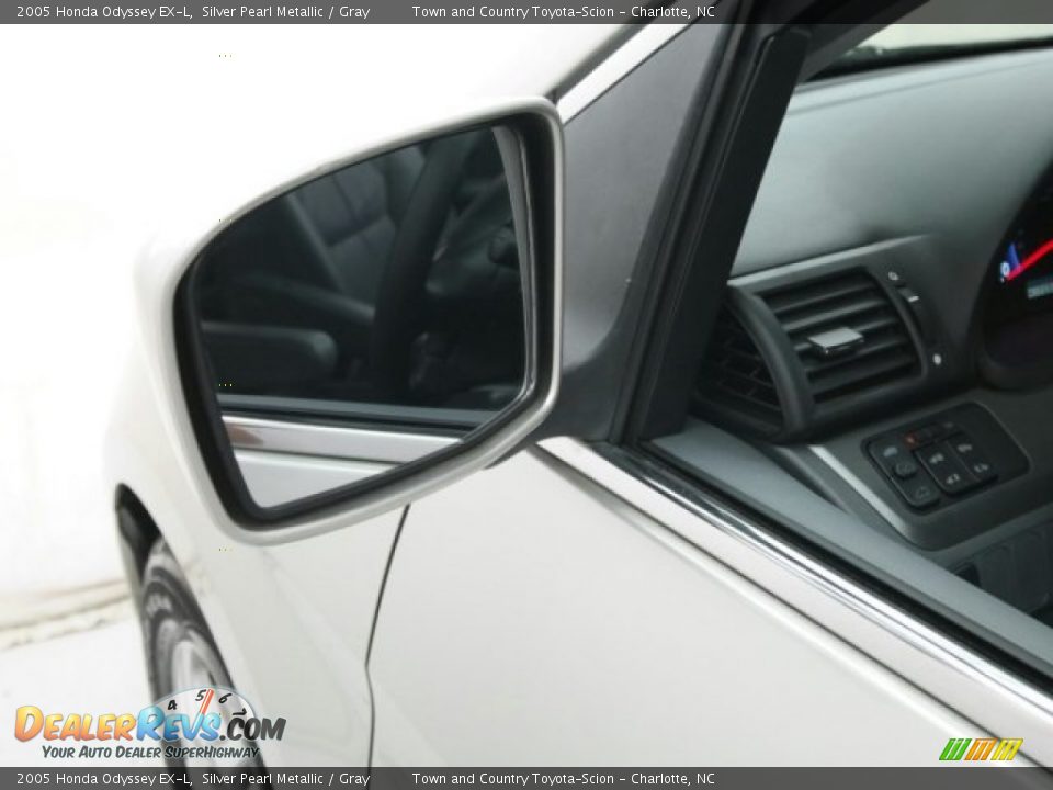2005 Honda Odyssey EX-L Silver Pearl Metallic / Gray Photo #20