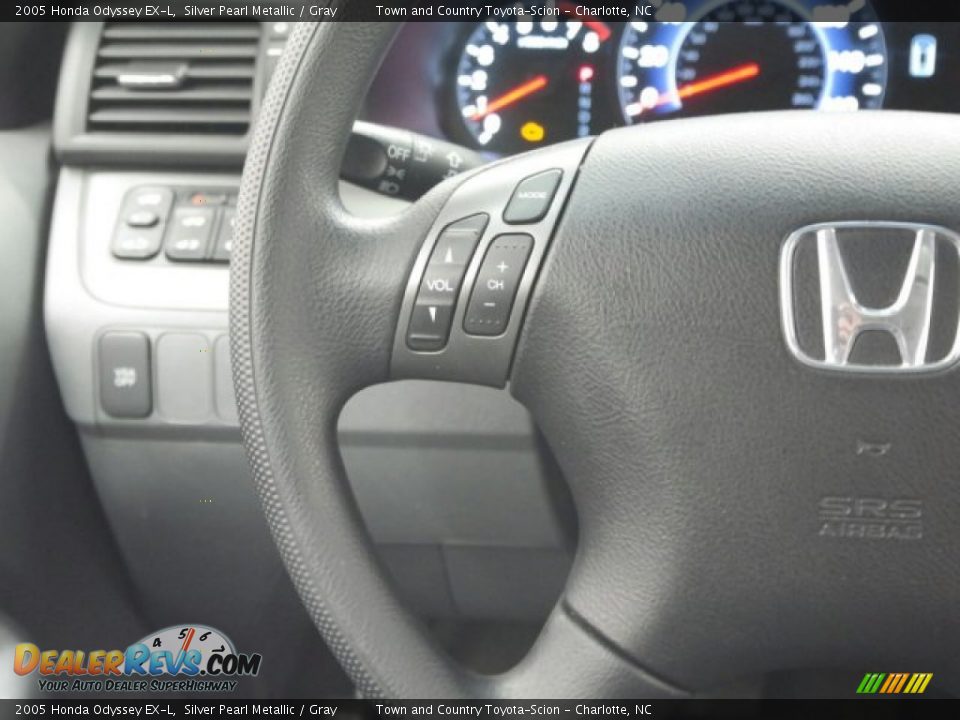 2005 Honda Odyssey EX-L Silver Pearl Metallic / Gray Photo #30