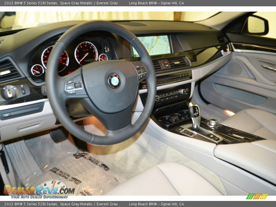 2013 BMW 5 Series 528i Sedan Space Gray Metallic / Everest Gray Photo #12