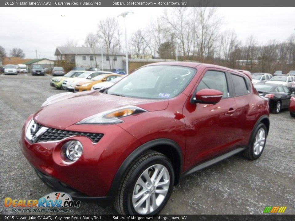 Front 3/4 View of 2015 Nissan Juke SV AWD Photo #7