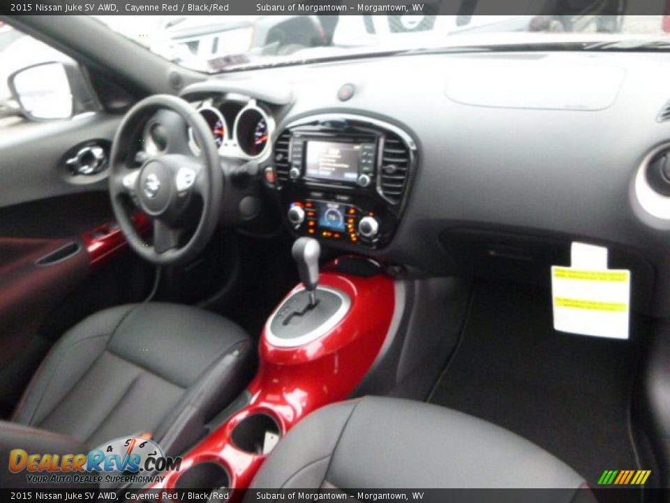 2015 Nissan Juke SV AWD Cayenne Red / Black/Red Photo #11