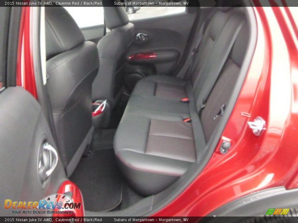 2015 Nissan Juke SV AWD Cayenne Red / Black/Red Photo #12