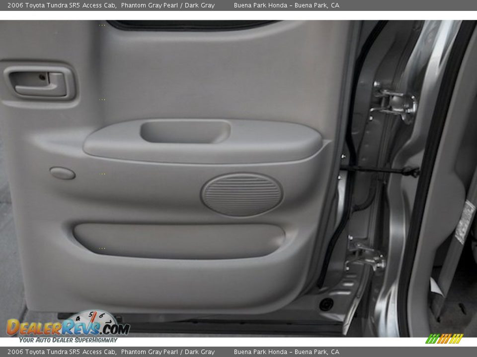 2006 Toyota Tundra SR5 Access Cab Phantom Gray Pearl / Dark Gray Photo #24