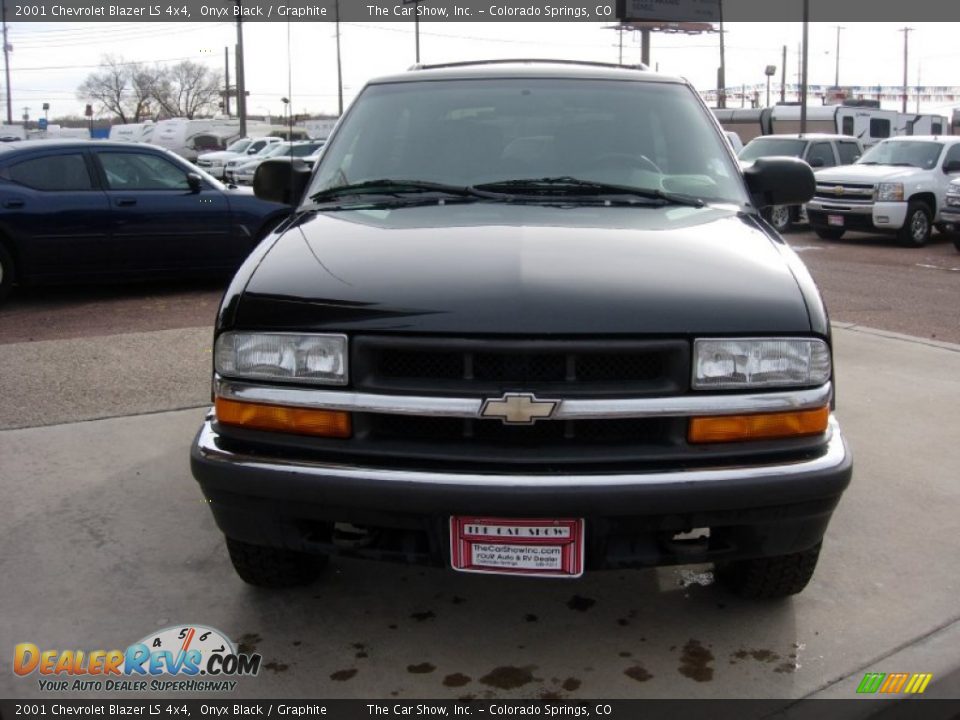 2001 Chevrolet Blazer LS 4x4 Onyx Black / Graphite Photo #8