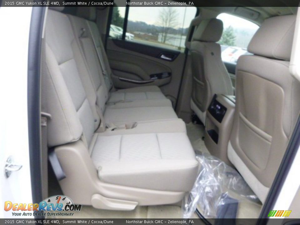 Rear Seat of 2015 GMC Yukon XL SLE 4WD Photo #12