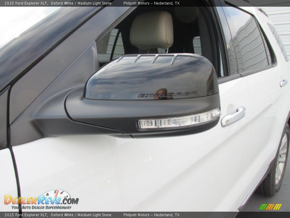 2015 Ford Explorer XLT Oxford White / Medium Light Stone Photo #12